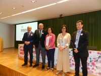 La vicerrectora de Investigacin de la UCO, Maria Teresa  Roldn, en el centro, junto con otras autoridades en la inauguracin de las jornadas