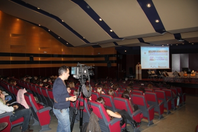 Vista general del saln durante el acto de bienvenida a los alumnos extranjeros