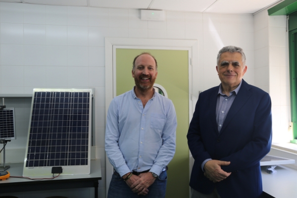 Researchers Luis Manuel Fernández and Antonio López