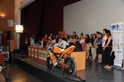 Los integrantes del taller cordobs en el transcurso del programa de entrega de premios