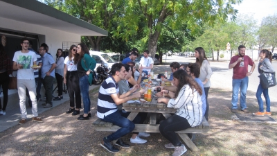 Perol Solidario en el Kiosko de los Gallipatos