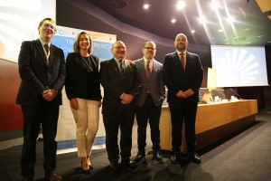 De izquierda a derecha: Manuel Fernández, presidente del Comité Organizador; María Soledad Cárdenas, vicerrectora de Ordenación Académica y Competitividad, José Manuel Pingarrón, Secretario General de Universidades; Rafael Serrano, director del IESA - CSIC; y Enrique Quesada, vicerrector de Investigación y Desarrollo Territorial